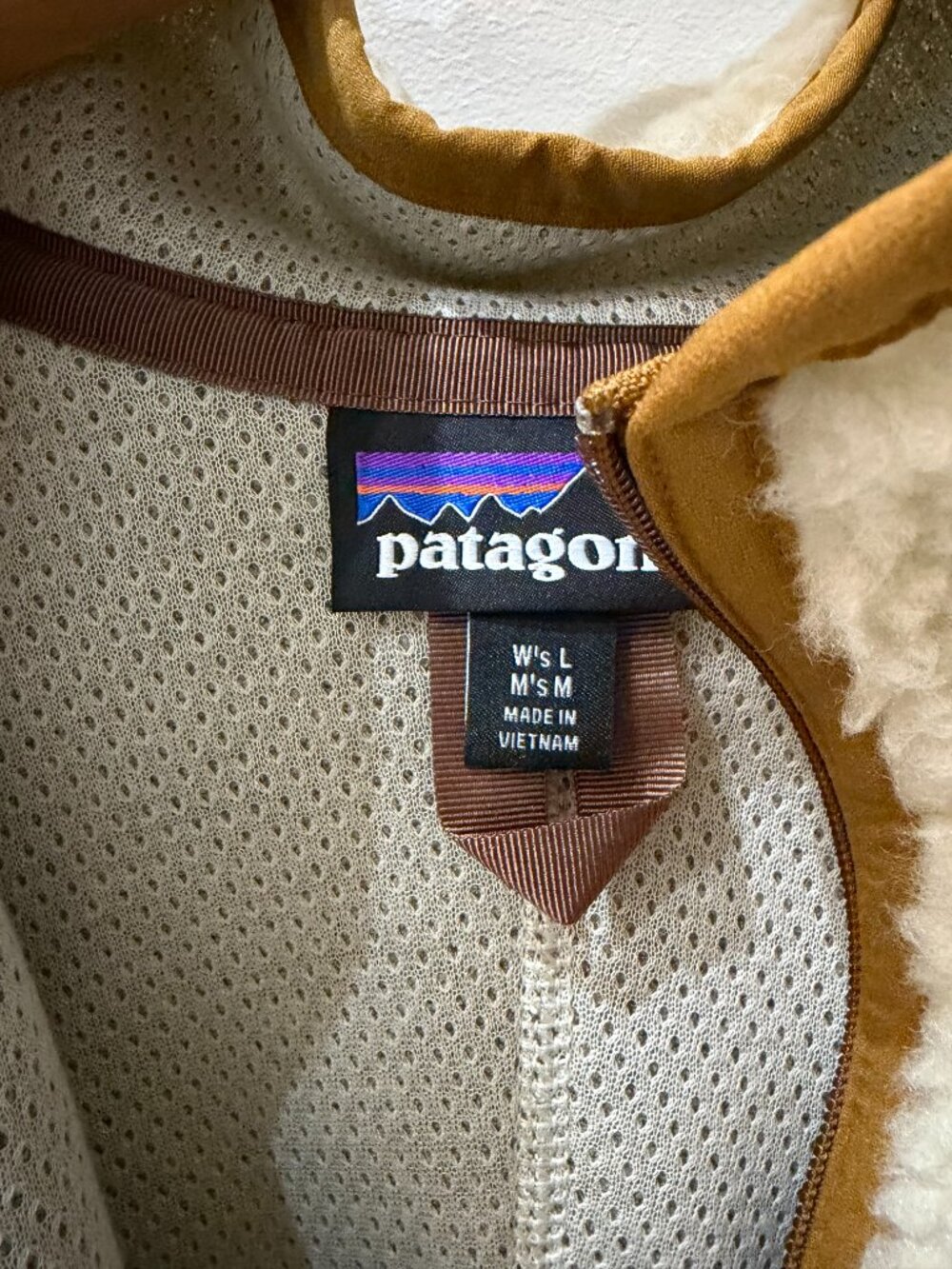 Patagonia Retro Cardigan, Natural, Size Women's L/ Men's M - Picture 6 of 9
